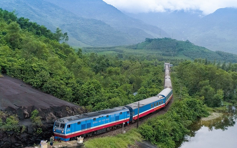 Từ tối 28/9, đường sắt Bắc - Nam hoạt động bình thường