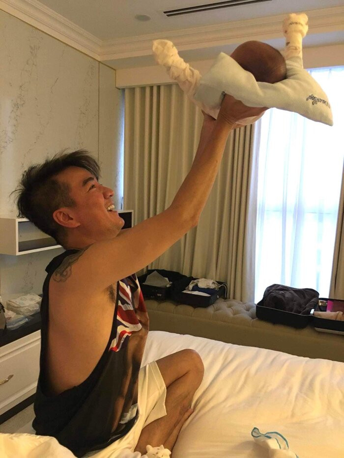 Bị hỏi công khai mẹ con trai, Đàm Vĩnh Hưng có phản ứng ra sao? Ảnh 1
