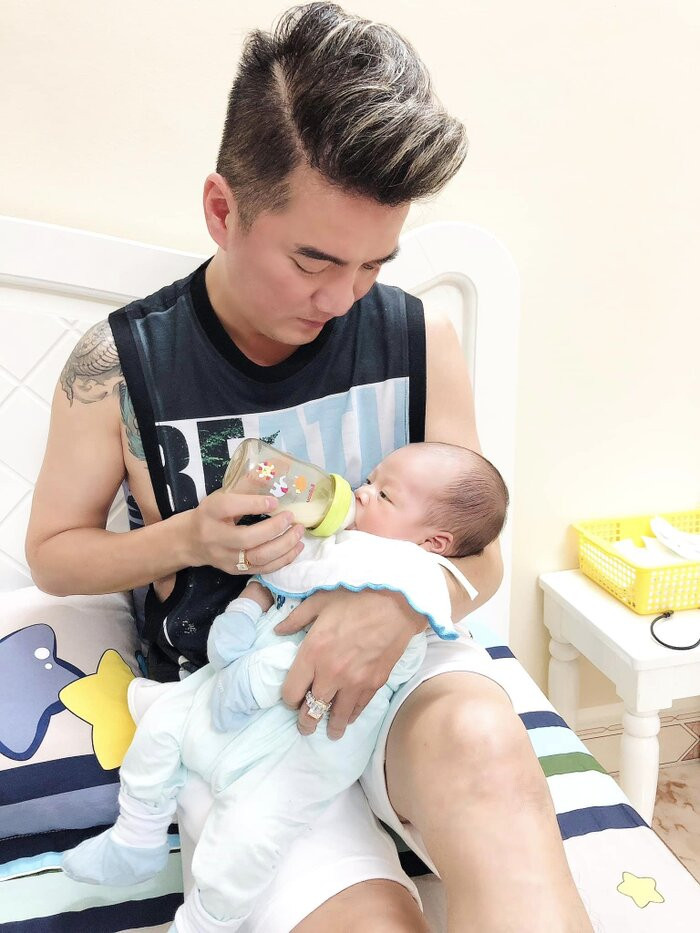 Đàm Vĩnh Hưng thông báo lập tài khoản mạng xã hội cho con trai Ảnh 4