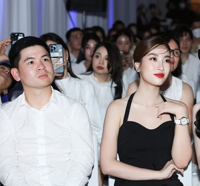 Trước tin Hoa hậu Đỗ Mỹ Linh kết hôn, netizen cảm thán: Mây tầng nào gặp mây tầng đó Ảnh 2