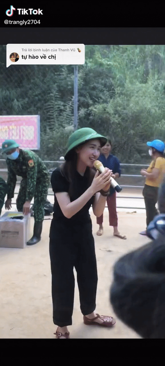 Hát giao lưu trong chuyến thiện nguyện miền Trung, tính cách Hòa Minzy ngoài đời được người dân hé lộ Ảnh 2
