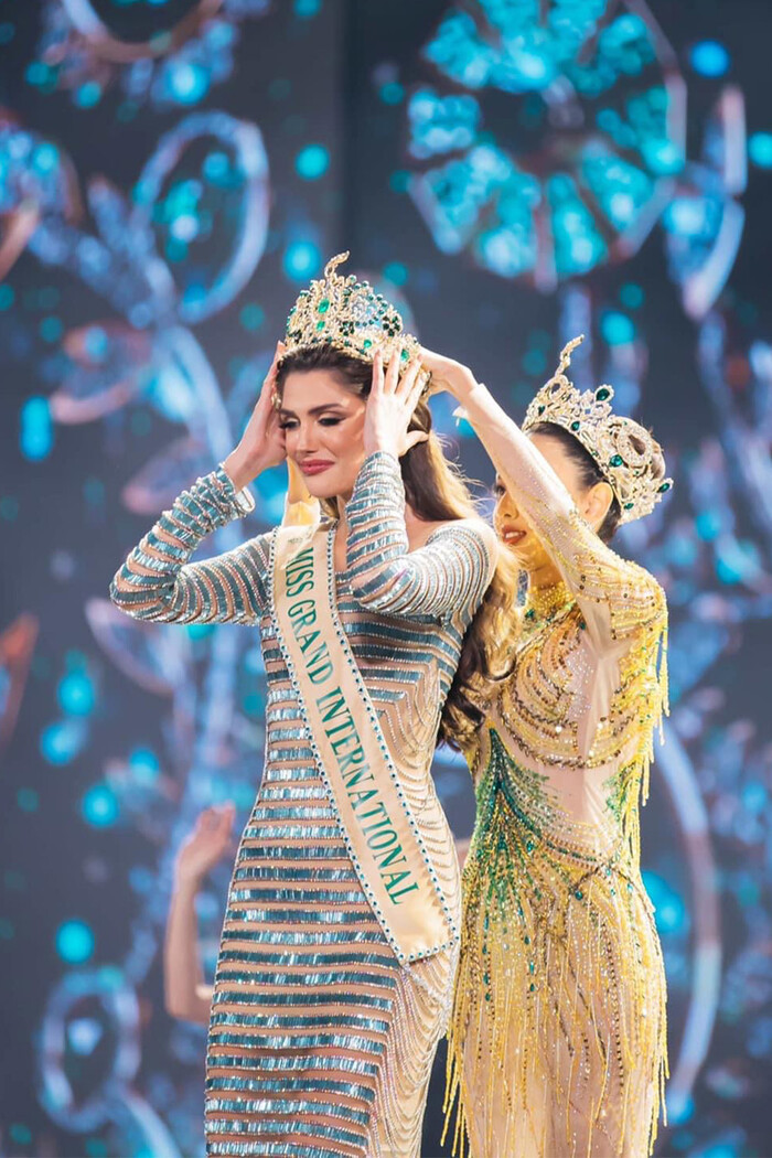 Hoa hậu Thùy Tiên khoe nhan sắc ít phấn son, đẹp nhẹ nhàng trong kì nghỉ đầu tiên hậu kết thúc nhiệm kỳ Ảnh 2