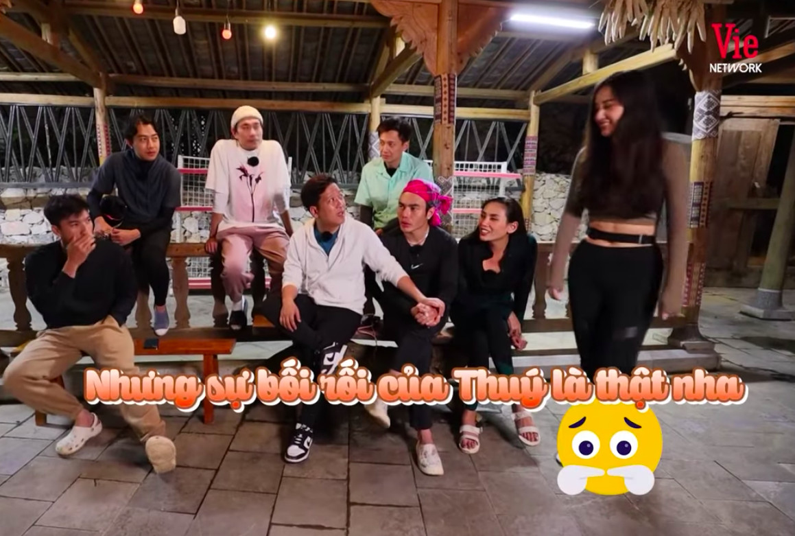 Mai Phương Thúy ngại ngùng khi được HIEUTHUHAI "tỏ tình" - Ảnh 3.