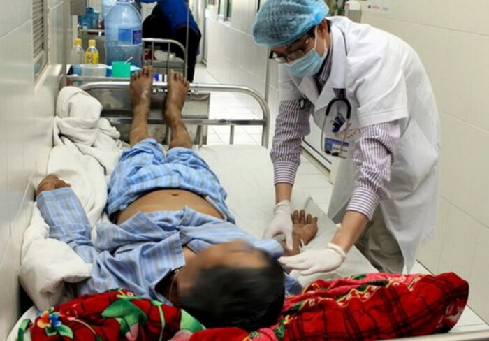 Sau 2 ngày mổ lợn, người đàn ông bất ngờ hôn mê sâu, nguy kịch Ảnh 1