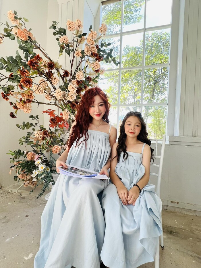 Elly Trần 'đứng hình' khi thấy chồng thản nhiên để vợ và con gái chứng kiến cảnh âu yếm với 'tiểu tam' Ảnh 3