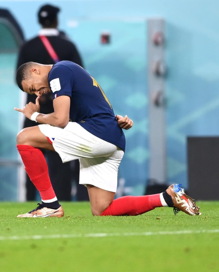 Mbappe ghi 2 bàn giúp Pháp dễ dàng vào tứ kết Ảnh 4