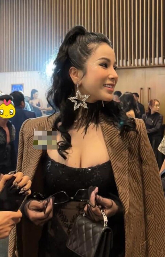 Động thái đầu tiên của Quỳnh Thư trên mạng xã hội sau khi vô tình 'chạm mặt' Diệp Lâm Anh Ảnh 2