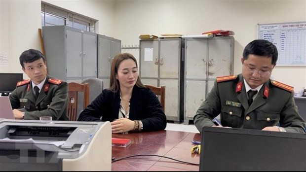 Xử phạt cô đồng bổ cau phán "đúng nhận, sai cãi" 7,5 triệu đồng - Ảnh 1.