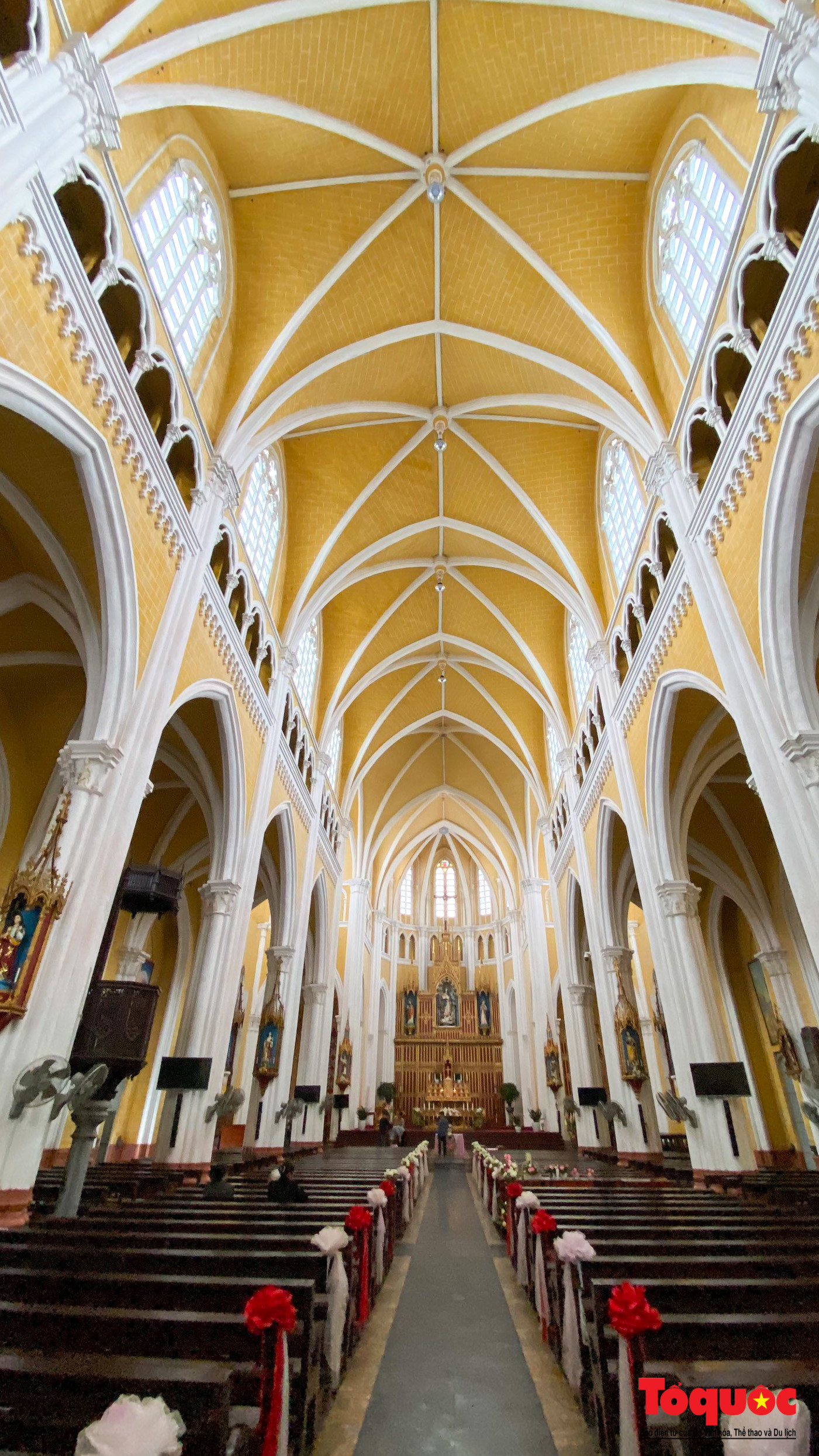 Chiêm ngưỡng nét độc đáo kiến trúc của Vương cung Thánh đường lớn nhất Đông Nam Á - Ảnh 16.