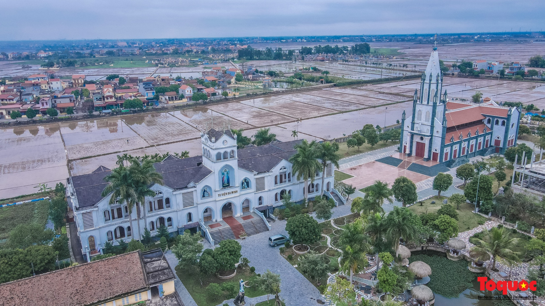 Chiêm ngưỡng nét độc đáo kiến trúc của Vương cung Thánh đường lớn nhất Đông Nam Á - Ảnh 19.