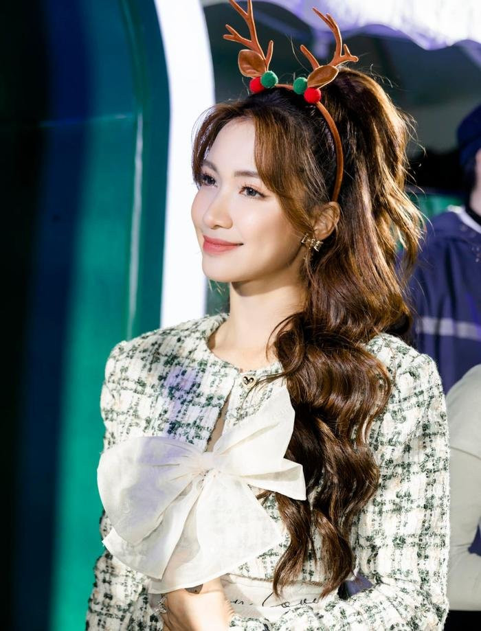 Hòa Minzy đón 'tin vui' sau một năm ở ẩn Ảnh 4