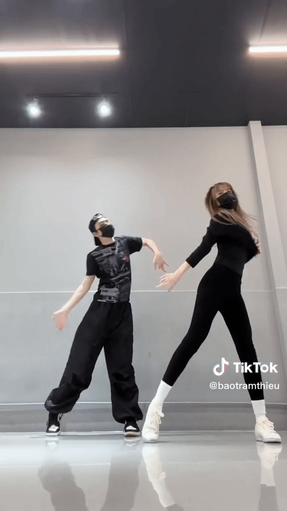 Khoe hình thể 'căng đét' trong phòng tập, Thiều Bảo Trâm khiến dân mạng chóng mặt vì một thói quen Ảnh 1
