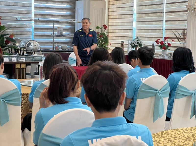 Đội tuyển nữ Việt Nam tập trung, sẵn sàng cho đợt tập trung đầu tiên năm 2023 - Ảnh 1.