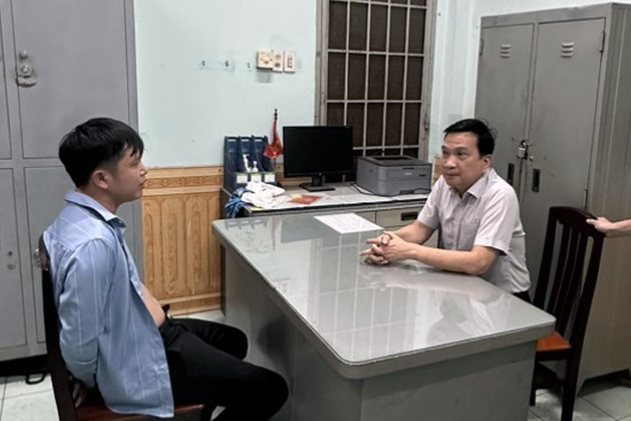 Diễn biến mới vụ người đàn ông dùng 'bom xăng' khống chế cháu bé 4 tuổi để đòi nợ ở Đồng Nai Ảnh 1