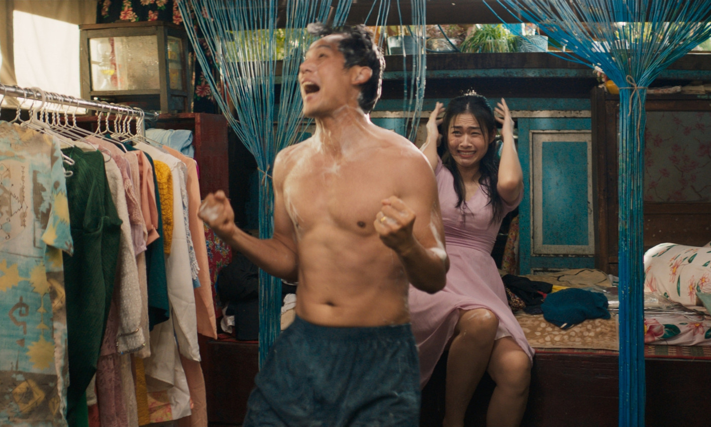 "Lật Mặt 6: Tấm Vé Định Mệnh" tung trailer căng thẳng cực độ, kịch tính từng giây - Ảnh 2.