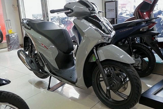 Giá xe máy Honda SH 2023 cuối tháng 2: