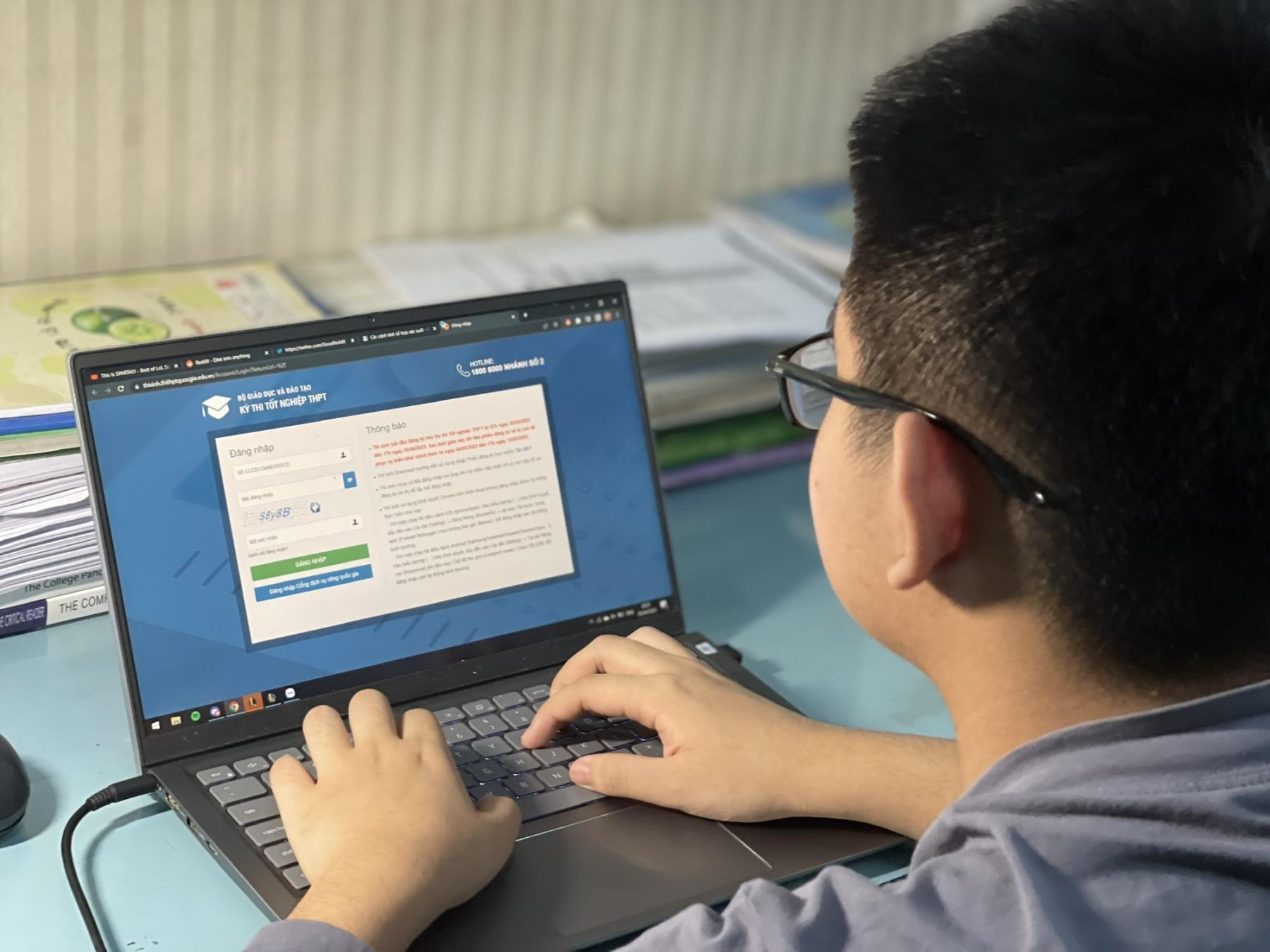 Hôm nay thí sinh bắt đầu đăng ký dự thi tốt nghiệp THPT trực tuyến