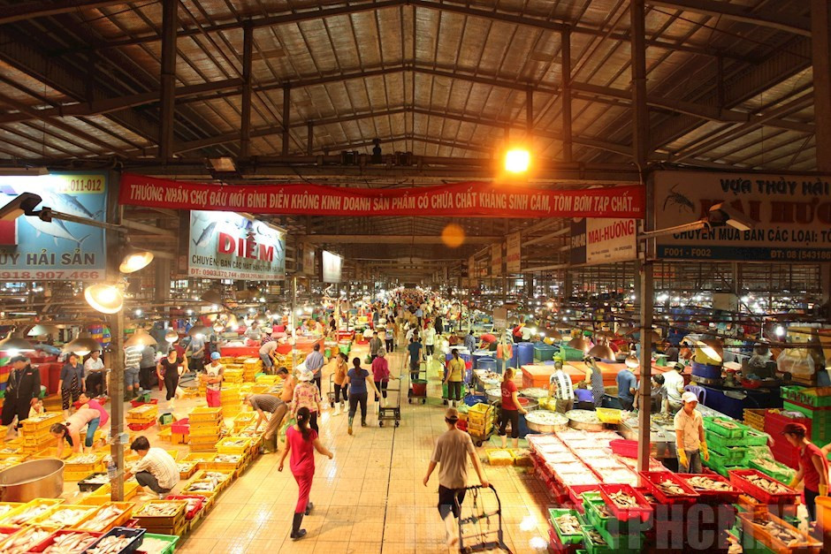 Băng nhóm bảo kê do cháu ruột của "đàn em Năm Cam" cầm đầu hoạt động như thế nào? - Ảnh 4.