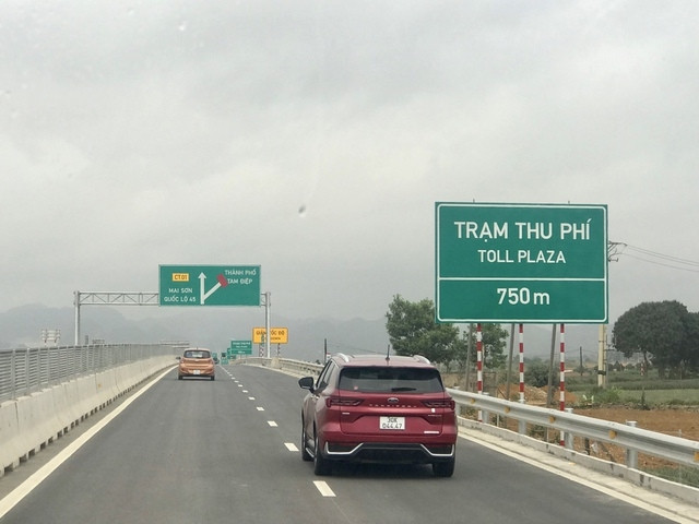 tm-img-alt