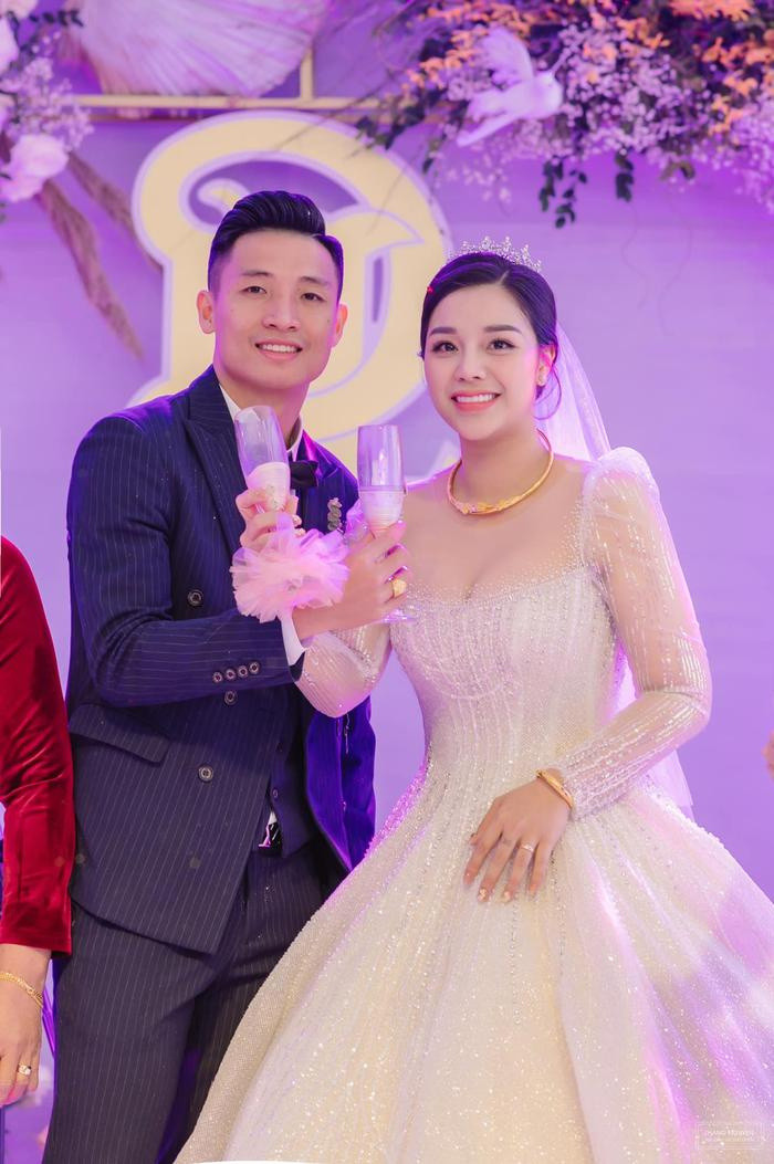 Động thái khó hiểu của phía Bùi Tiến Dũng sau khi bị vợ nói 'không xứng đáng làm bố' Ảnh 2