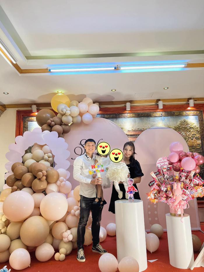 Động thái khó hiểu của phía Bùi Tiến Dũng sau khi bị vợ nói 'không xứng đáng làm bố' Ảnh 3