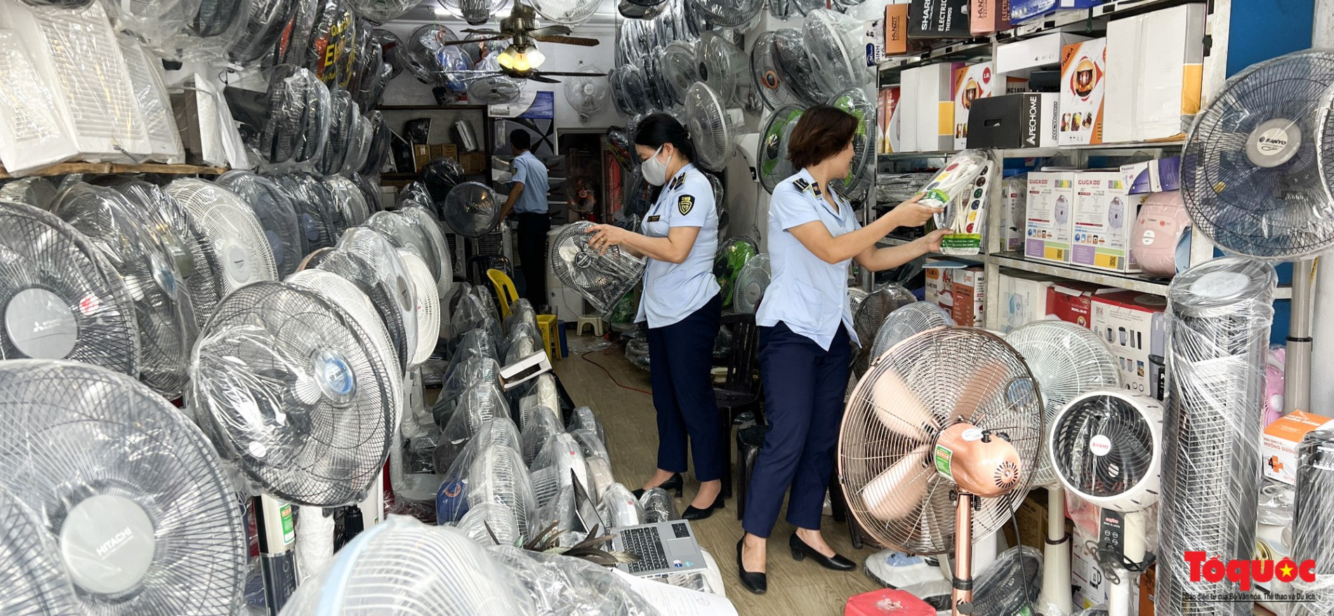 Sẽ công khai tên các cơ sở kinh doanh thiết bị điện tăng giá bất hợp lý - Ảnh 4.