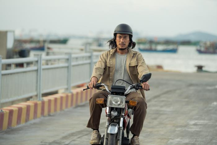 Kiều Minh Tuấn hoá giang hồ cộm cán, đối đầu với Mạc Văn Khoa - Quốc Trường trong phim mới Ảnh 2