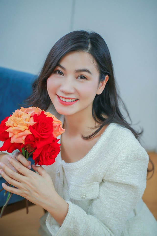 Diễn viên Lương Giang: Chồng huýt sáo khi xem cảnh tình tứ của tôi và bạn diễn - Ảnh 3.