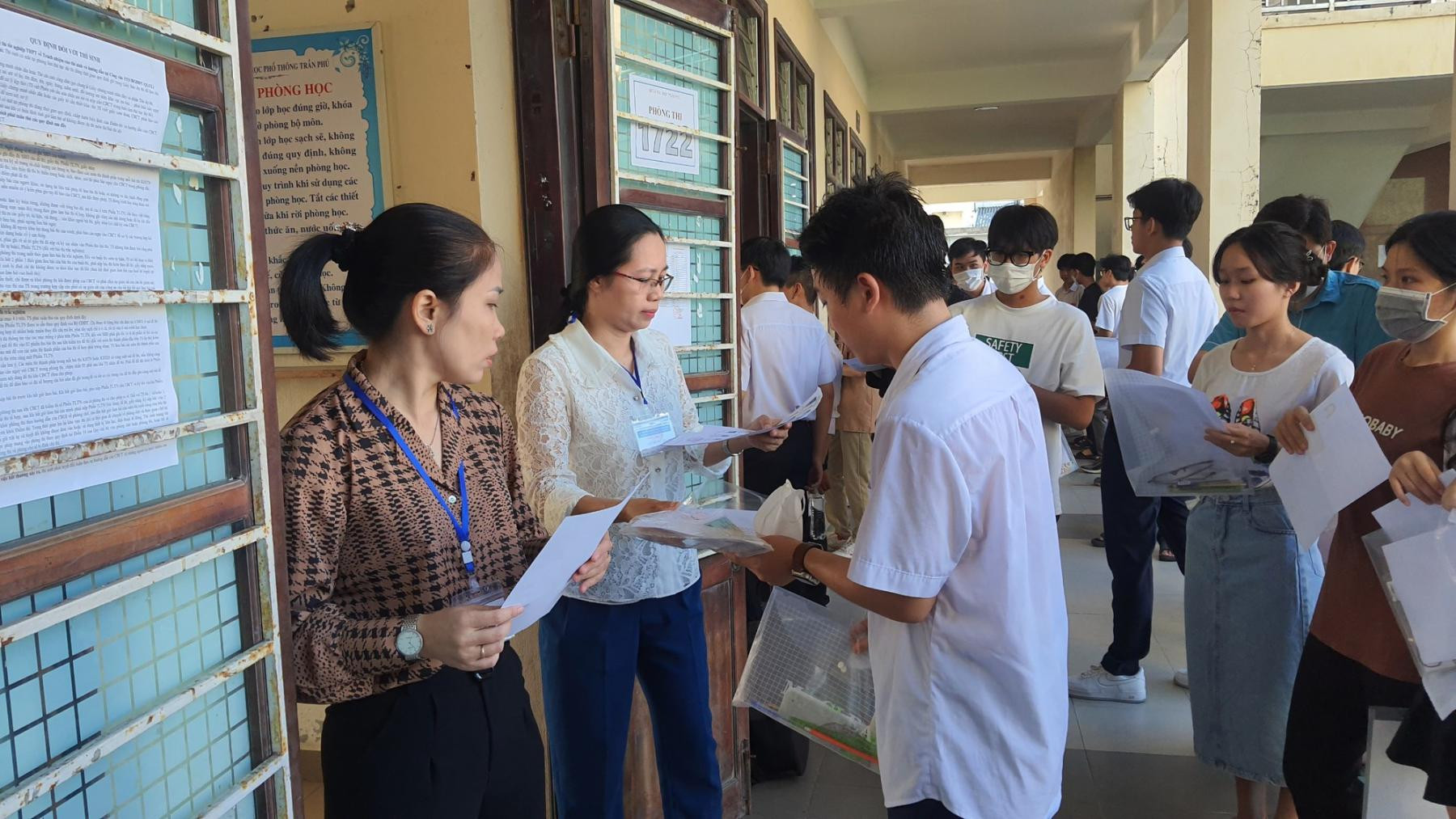 Làm lộ đề thi tốt nghiệp THPT bị xử lý thế nào?