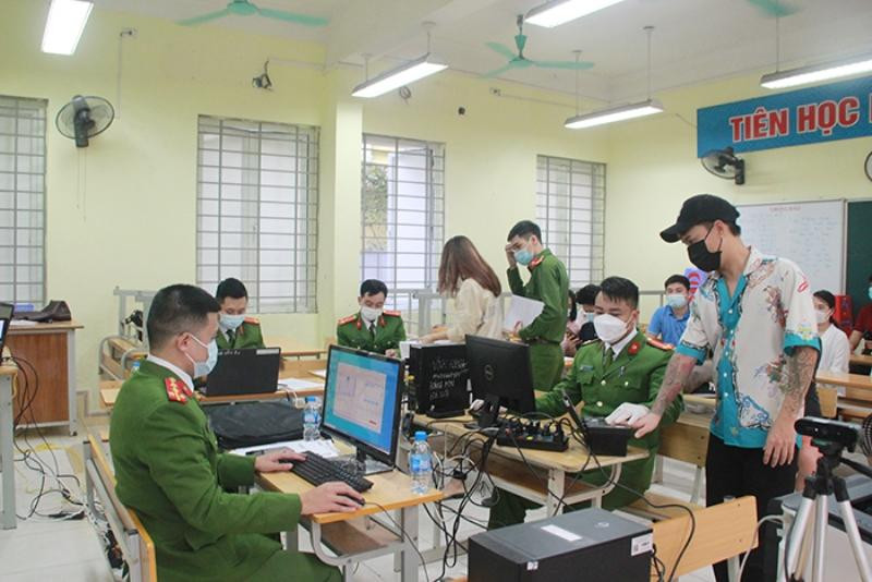 Người dân chưa đăng ký tài khoản định danh điện tử có bị phạt?