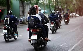 Giao xe cho người chưa đủ tuổi lái xe bị xử lý như thế nào?