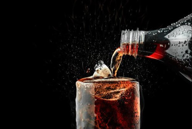 Aspartam là chất tạo ngọt thường thấy trong các đồ uống có ga gắn nhãn hàm lượng caloride thấp