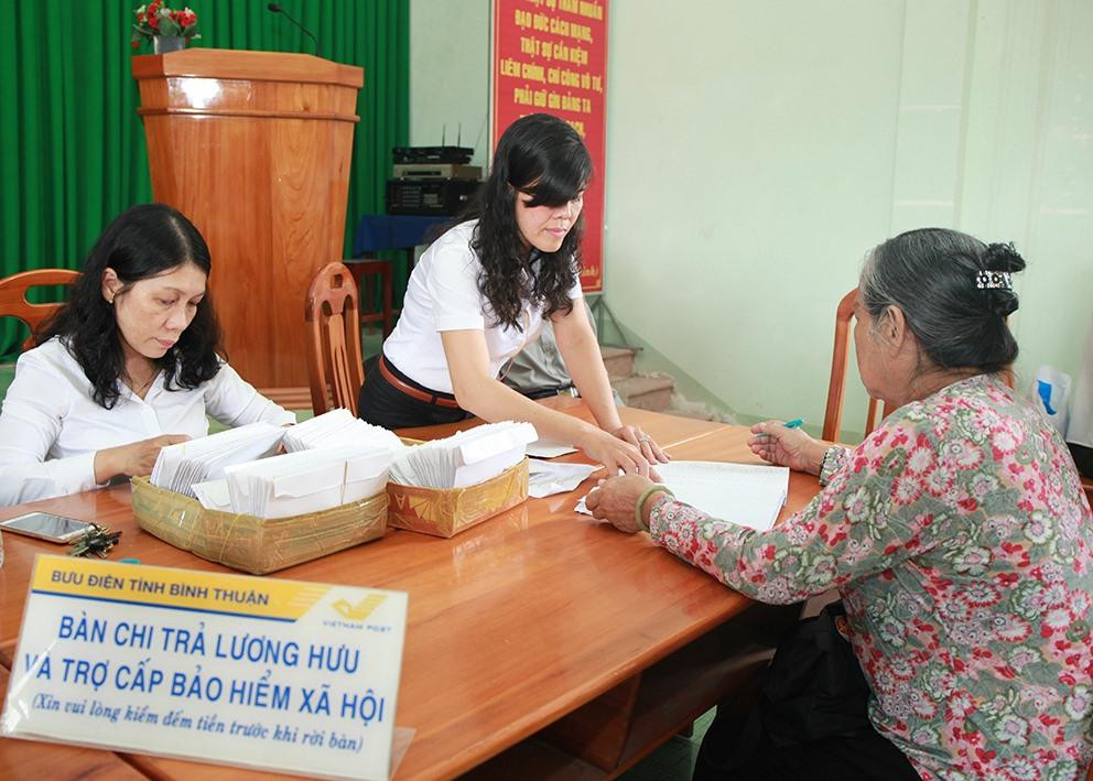Chi trả lương hưu, trợ cấp theo quy định mới từ ngày 14/8