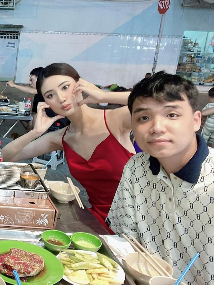 Netizen sợ tình yêu của Ý Nhi và bạn trai 6 năm sẽ sớm tan, tự dưng buồn ngang! Ảnh 1