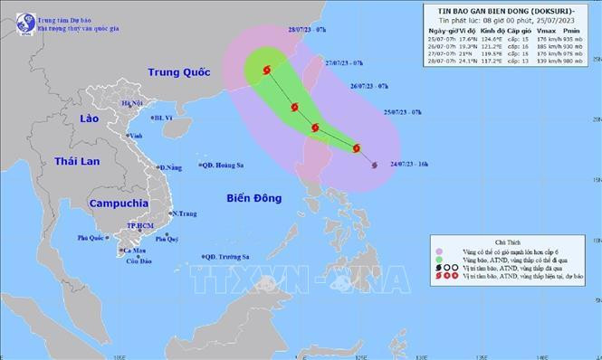 Bão Doksuri tiến gần Biển Đông