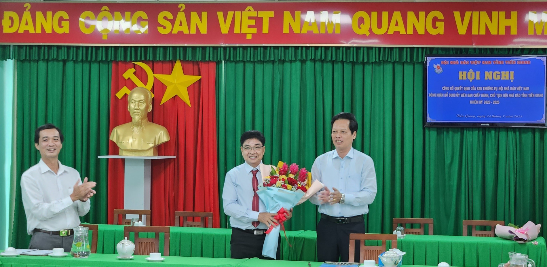 tan-ct-hoi-nha-bao-1-1690261745.jpg
