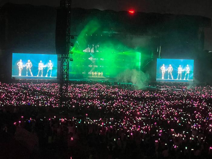 Hàng ngàn khán giả Hà Nội vỡ òa cảm xúc khi nghe BLACKPINK nói tiếng Việt Ảnh 3
