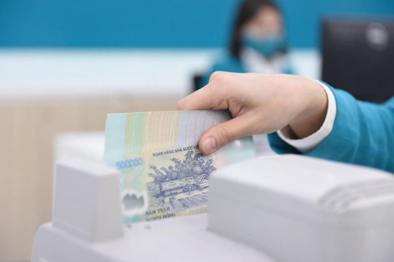 Yêu cầu Ngân hàng Nhà nước tiếp tục giảm lãi suất cho vay