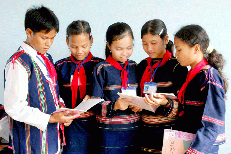 Đề xuất học sinh, sinh viên người dân tộc thiểu số rất ít người được miễn học phí tất cả các cấp học, ngành học