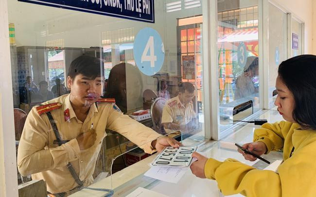 Biển số định danh được lấy từ số nào?