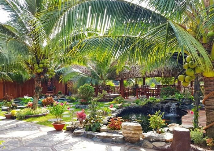Đã mắt chiêm ngưỡng biệt phủ được xây từ 4000 cây dừa của lão nông miền Tây Ảnh 6