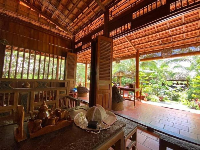 Đã mắt chiêm ngưỡng biệt phủ được xây từ 4000 cây dừa của lão nông miền Tây Ảnh 11