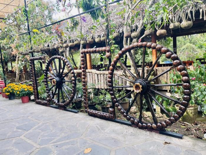 Đã mắt chiêm ngưỡng biệt phủ được xây từ 4000 cây dừa của lão nông miền Tây Ảnh 9