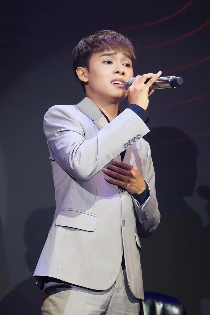 Thử sức với dòng nhạc mới, dân mạng nói gì về giọng hát của Hồ Văn Cường? Ảnh 1