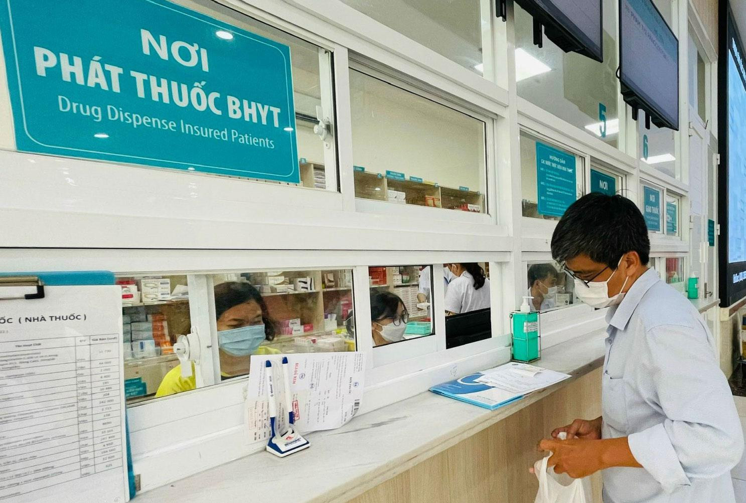 Bộ Y tế đề xuất nới phạm vi chi trả BHYT với thuốc hiếm