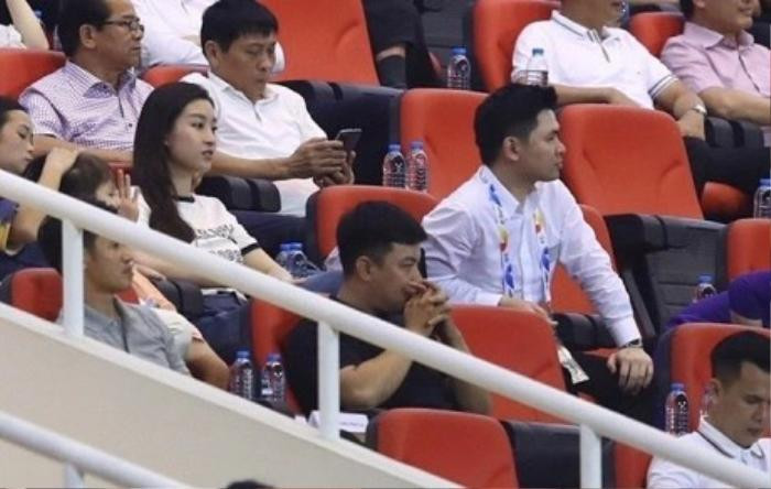 Cuộc sống mẹ bỉm của Đỗ Mỹ Linh làm dâu nhà hào môn ra sao? Ảnh 5