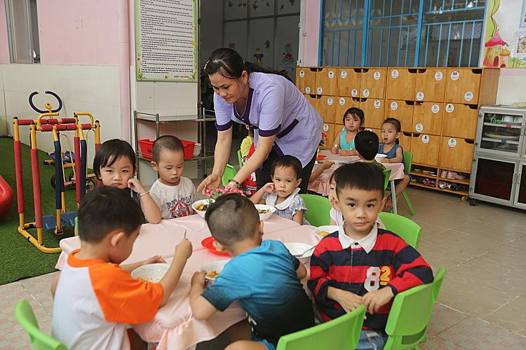 Bộ GD&ĐT lý giải về chênh lệch lương giáo viên mầm non với phổ thông