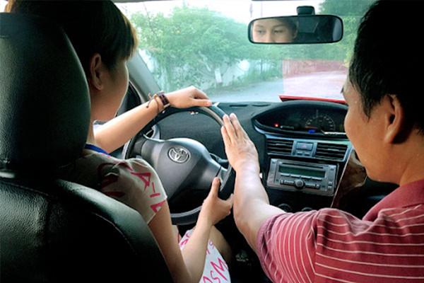 Đề xuất giảm quy định thời gian, quãng đường học lái xe