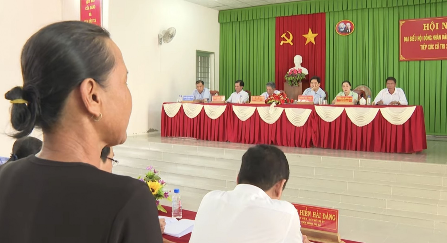 tiep-xuc-cu-tri-tra-vinh-2-1695952228.jpg