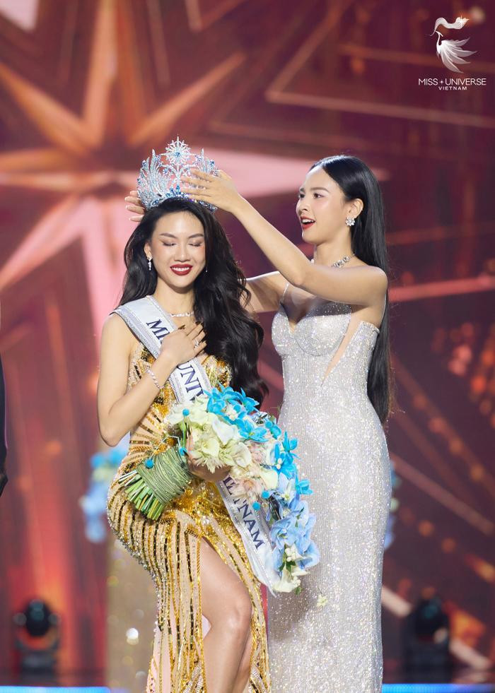 Bùi Quỳnh Hoa là ai, profile khủng thế nào mà đăng quang Miss Universe Vietnam? Ảnh 1